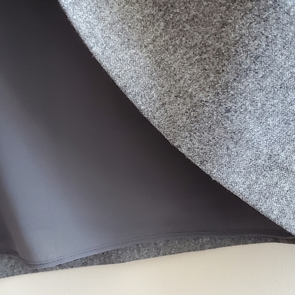 Babaton 1-01 grey 90% Wool 8% Cashmere top with zipper back opening - Picture 14 of 16